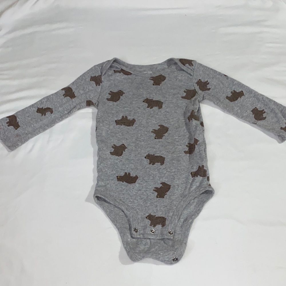 3 Long sleeve onesies